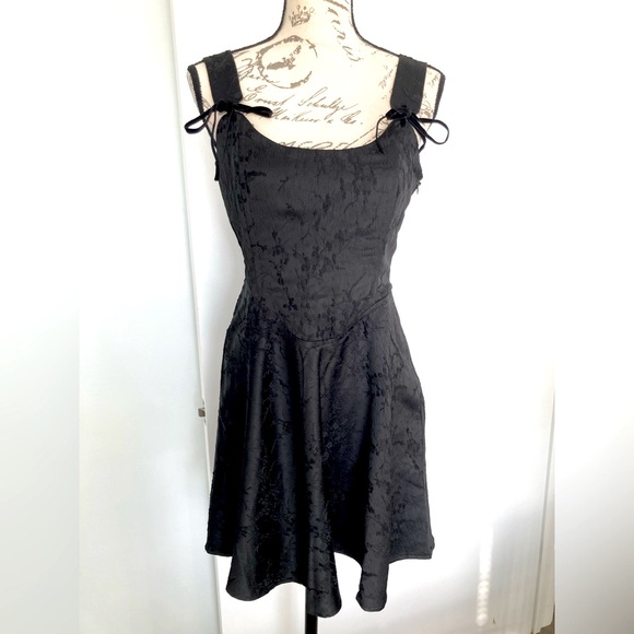 Last Chance sale NWT Disturbia ‘ Aisha ‘ Jacquard Mini Corset Dress - Picture 2 of 11
